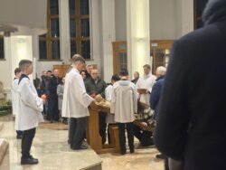 Liturgia Męki Pańskiej 2026 – Parafia Najświętszej Eucharystii w Łodzi
