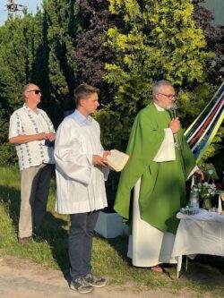 Modlitwa przy kapliczce Matki Bożej na Lublinku – 21.06.2026 – Parafia Najświętszej Eucharystii w Łodzi