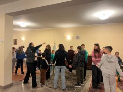 Półkolonie „Maryja prowadzi nas przez świat” – dzień 2 – Fatima – Parafia Najświętszej Eucharystii w Łodzi