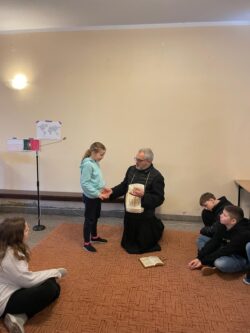 Półkolonie „Maryja prowadzi nas przez świat” – dzień 3 – Lourdes – Parafia Najświętszej Eucharystii w Łodzi