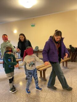 Półkolonie „Maryja prowadzi nas przez świat” – dzień 3 – Lourdes – Parafia Najświętszej Eucharystii w Łodzi
