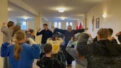 Półkolonie „Maryja prowadzi nas przez świat” – dzień 3 – Lourdes – Parafia Najświętszej Eucharystii w Łodzi