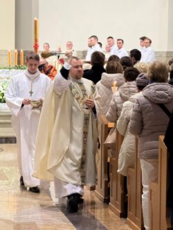 Wigilia Paschalna 2026 – Parafia Najświętszej Eucharystii w Łodzi