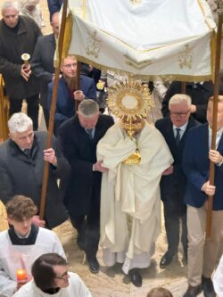Wigilia Paschalna 2026 – Parafia Najświętszej Eucharystii w Łodzi