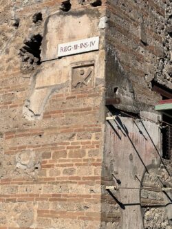 Pielgrzymka Jubileuszowa do Włoch 2025 – dzień 4 – Pompeje – Parafia Najświętszej Eucharystii w Łodzi